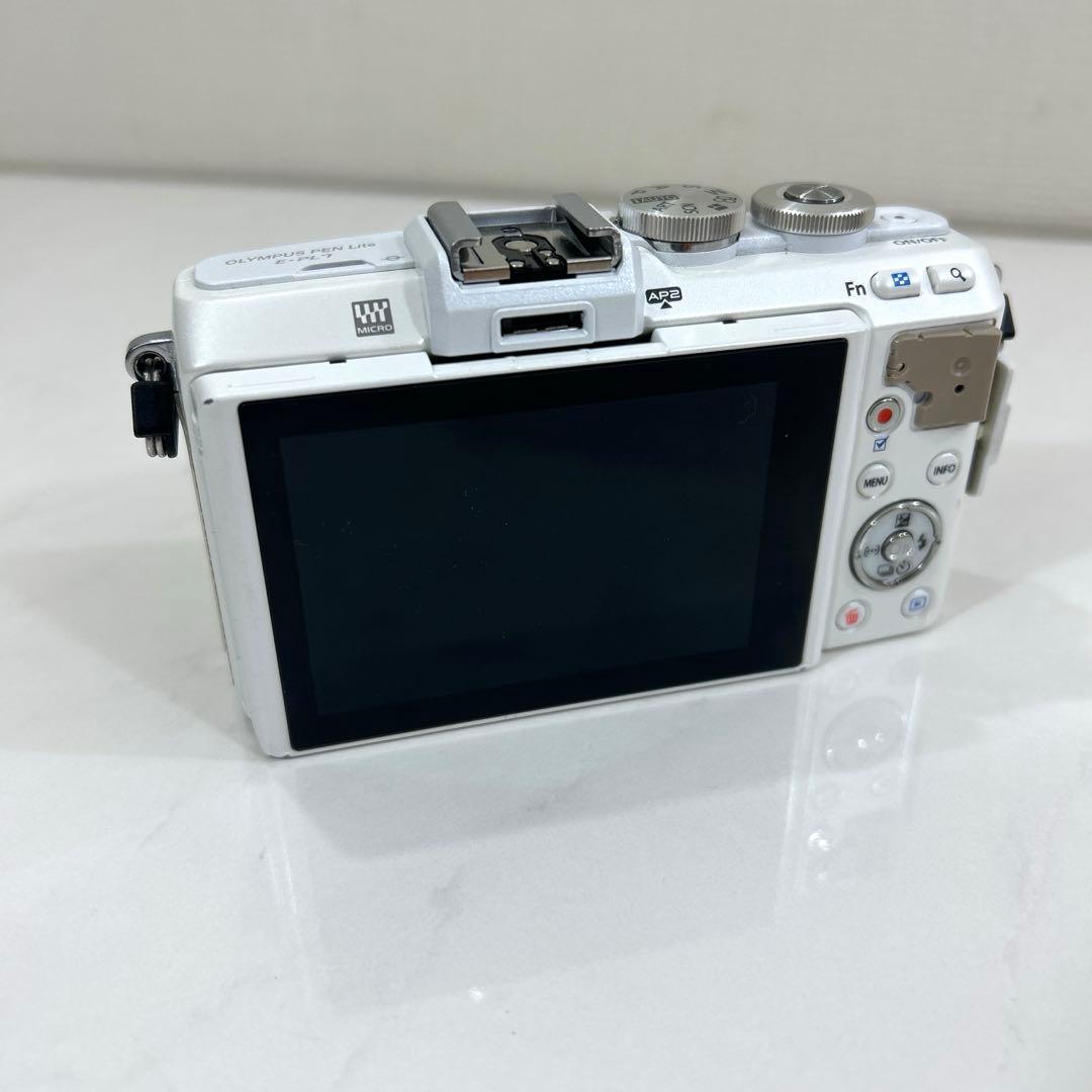 OLYMPUS PEN ホワイト ミラーレス　一眼　オリンパス　ジャンク