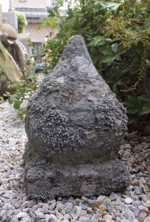 【苔むした古い宝珠・関守石・オブジェ】庭石箱庭苔鉢造園ガーデニングオーナメント