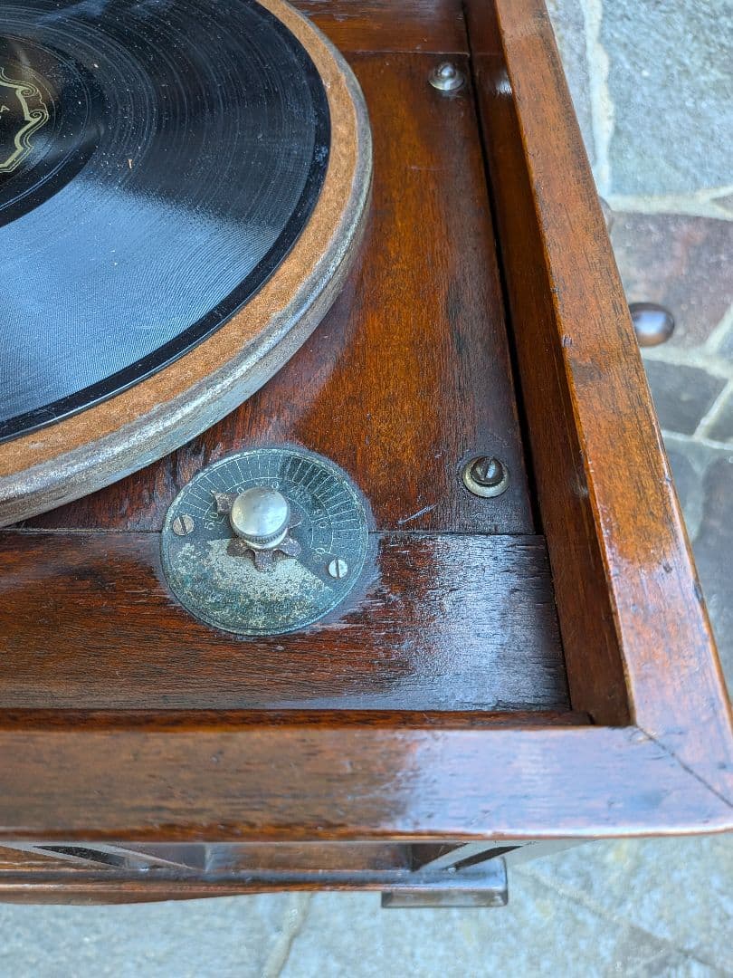 ヴィンテージ木製蓄音機