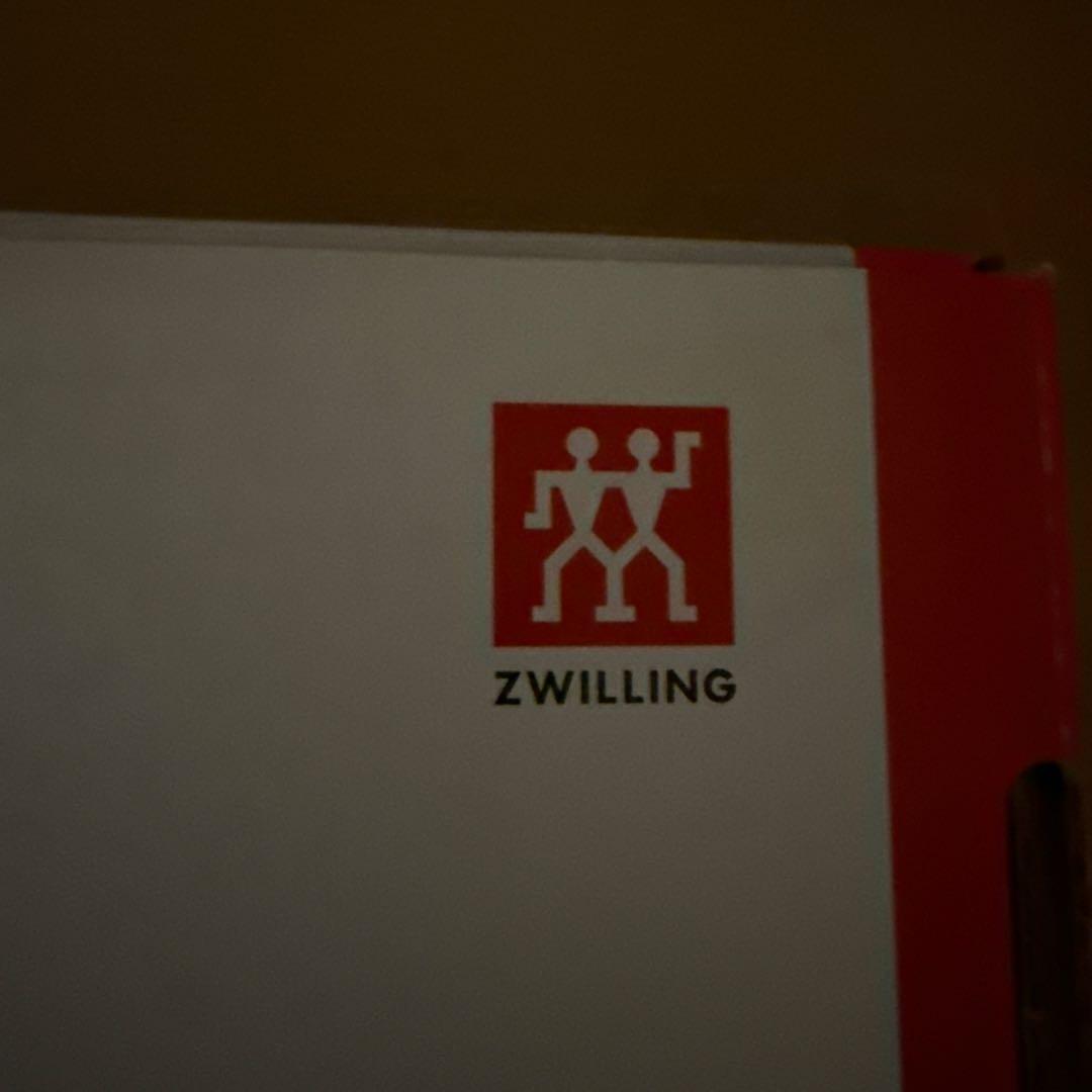 ZWILLING FRESH & SAVE 保存容器4個とポンプ1本セット
