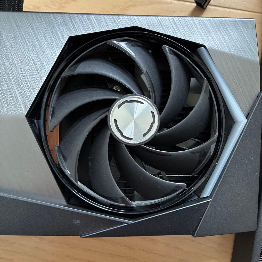 MSI RTX 4090 ヒートシンク　ファン　バックプレート　LED 水冷