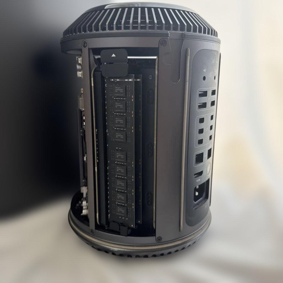 MacPro2013 / 4コア / 32GB / 500GB/ D300