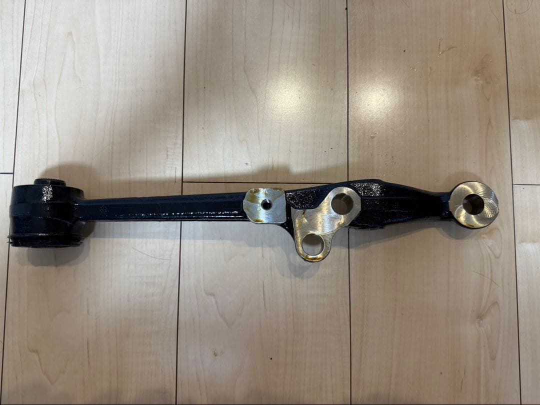 JZX100 JZX110 SXE10用左右新品ロアアーム