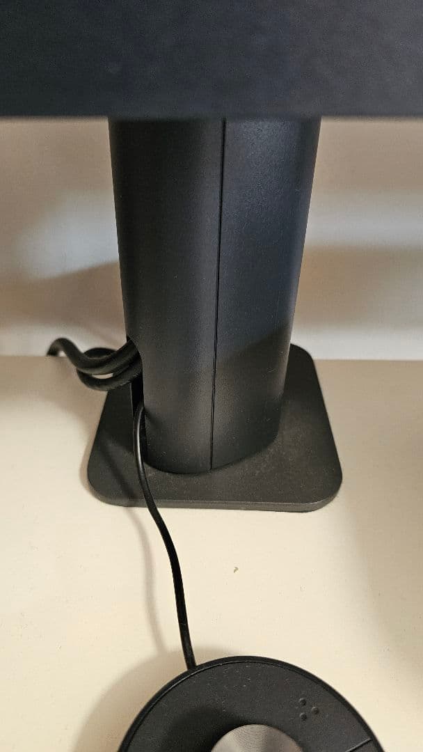 極美品　BenQ PD3205UA エルゴモニター付31.5型　デザインモニター