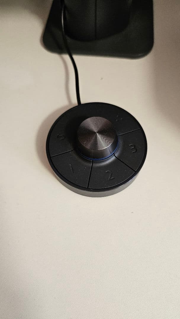 極美品　BenQ PD3205UA エルゴモニター付31.5型　デザインモニター