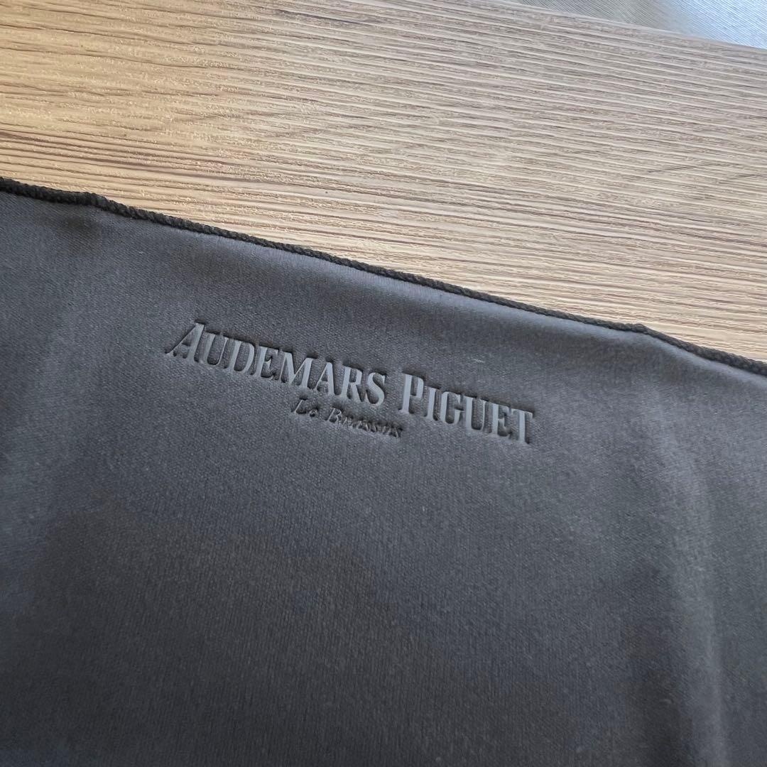 Audemars Piguet オーデマピゲ キーホルダー クロスクリーナー付き