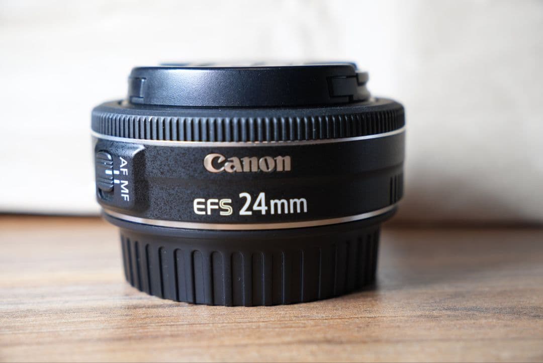【美品】キヤノン　Canon EF-S 24mm f/2.8 STM レンズ