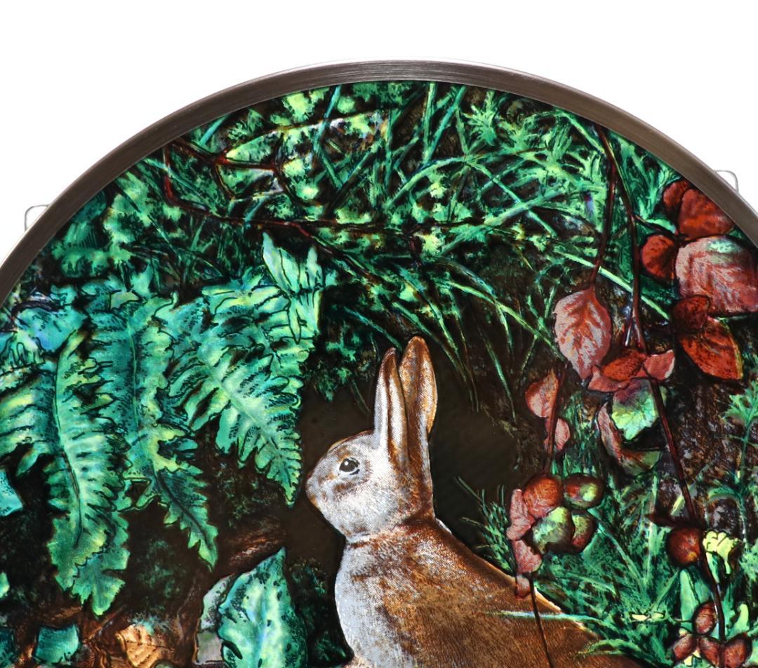 ウィリアム・ジェームズ・ウェッブヴィンテージステンドグラス 植物に囲まれたウサギ