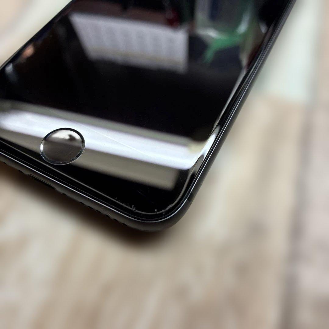 Apple iPhone 8 ブラック ⚠️SIMロック解除してありません⚠️