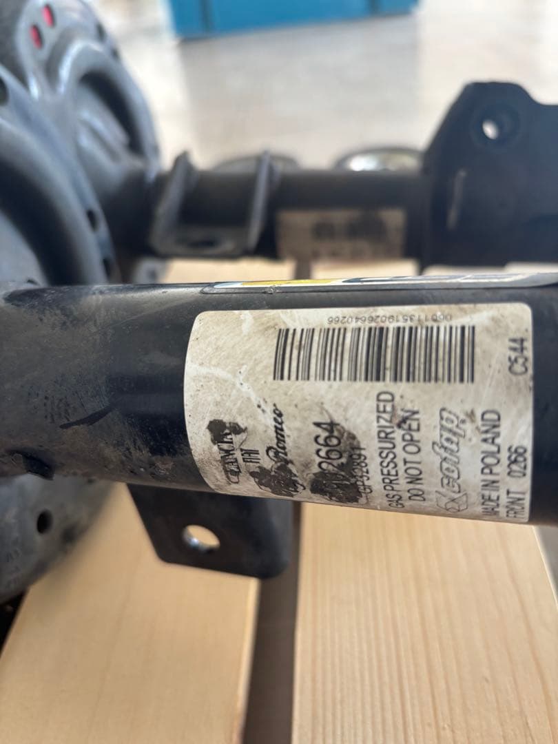 アバルト959コンペティツィオーネ 純正 KONI サスペンションキット