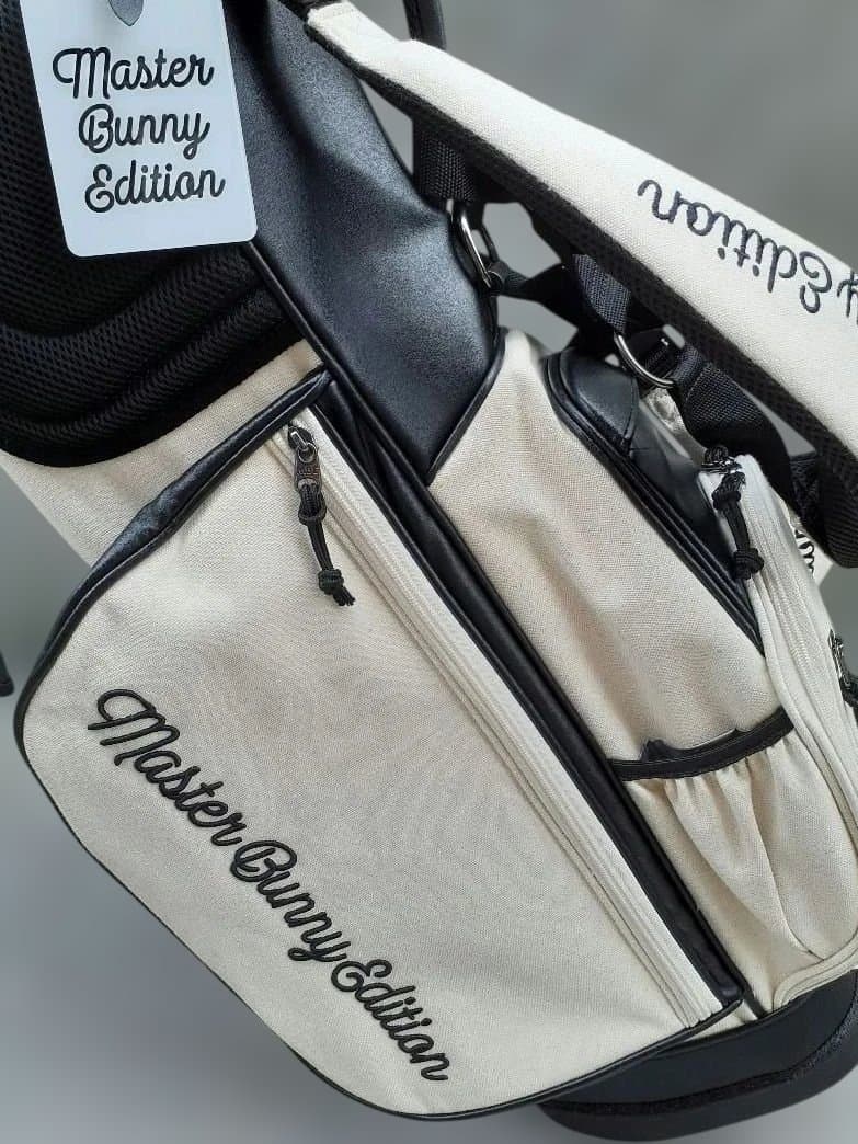 マスターバニーエディション　キャディバッグ スタンド式 2025モデル 美品