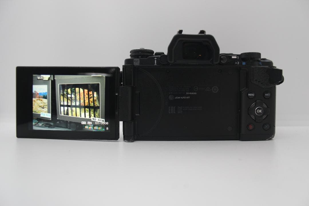 OLYMPUS OM-D E-M5 MARKⅡ