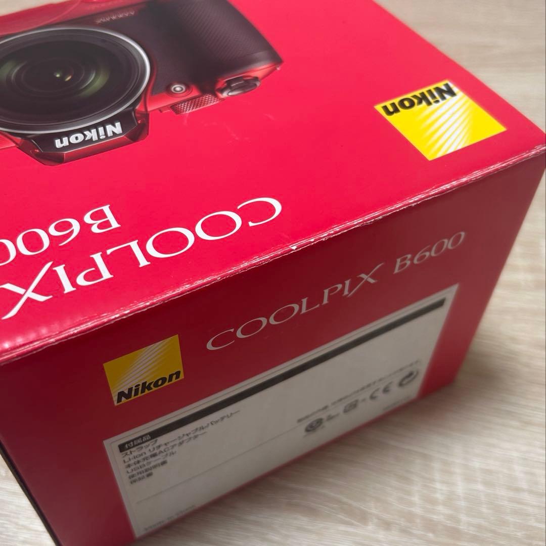 Nikon COOLPIX B600 レッド 本体と付属品