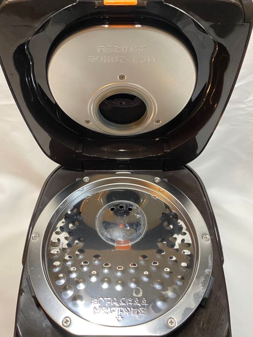 象印 Zojirushi NP-GP05E9炊飯器 2023年製　3合炊き