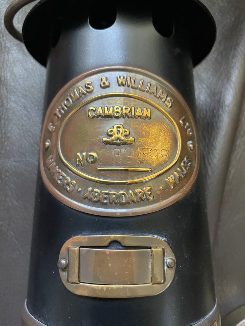 S. Thomas and Williams オイルランプ