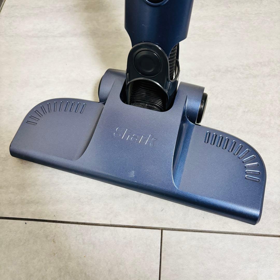 Shark充電式サイクロンスティッククリーナーCH966JBJ 掃除機 シャーク
