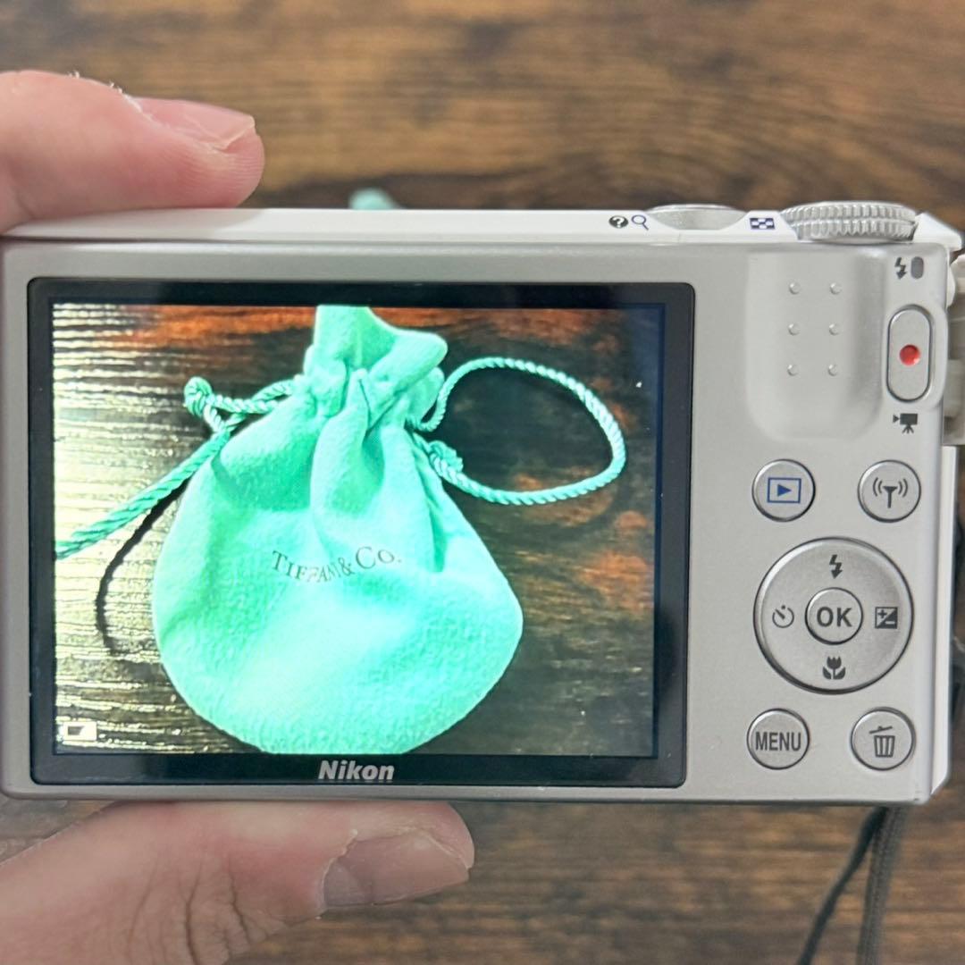 【美品】デジカメ　Nikon coolpix S7000