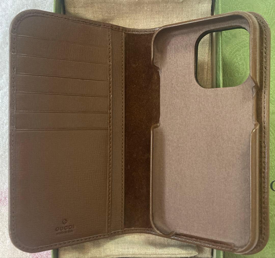 美品【GUCCI】 スマホケース　iPhone15pro