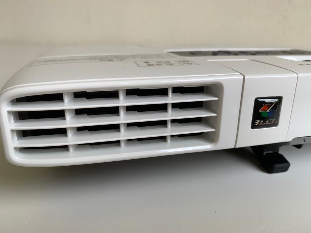 【ランプ使用時間 0H】EPSON ビジネス プロジェクター EB-1751