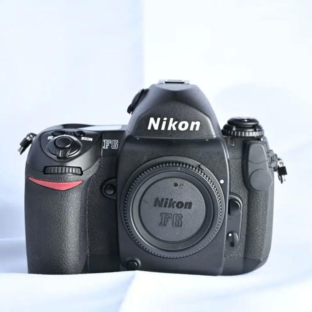 Nikon F6 スプリットスクリーン・展示台付きコレクション級　26000番台