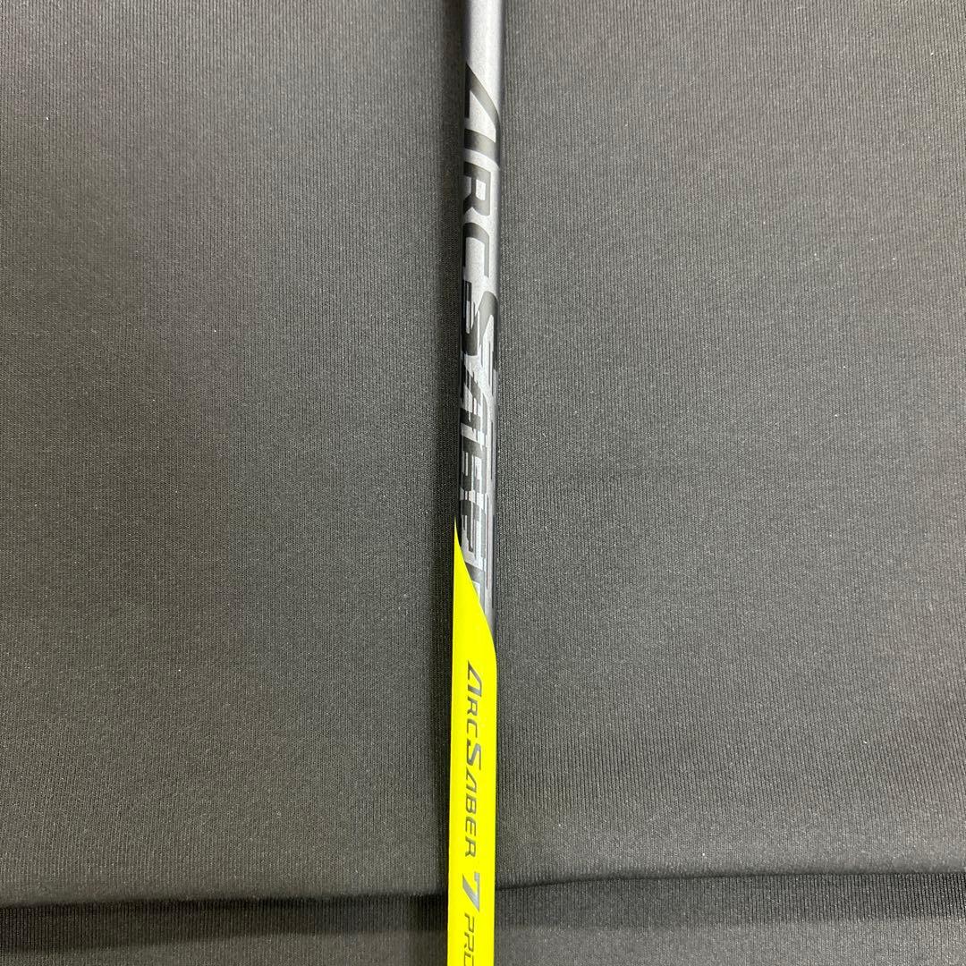 4ug6 アークセイバー7プロ　新品未使用　ヨネックス　バドミントン　ラケット