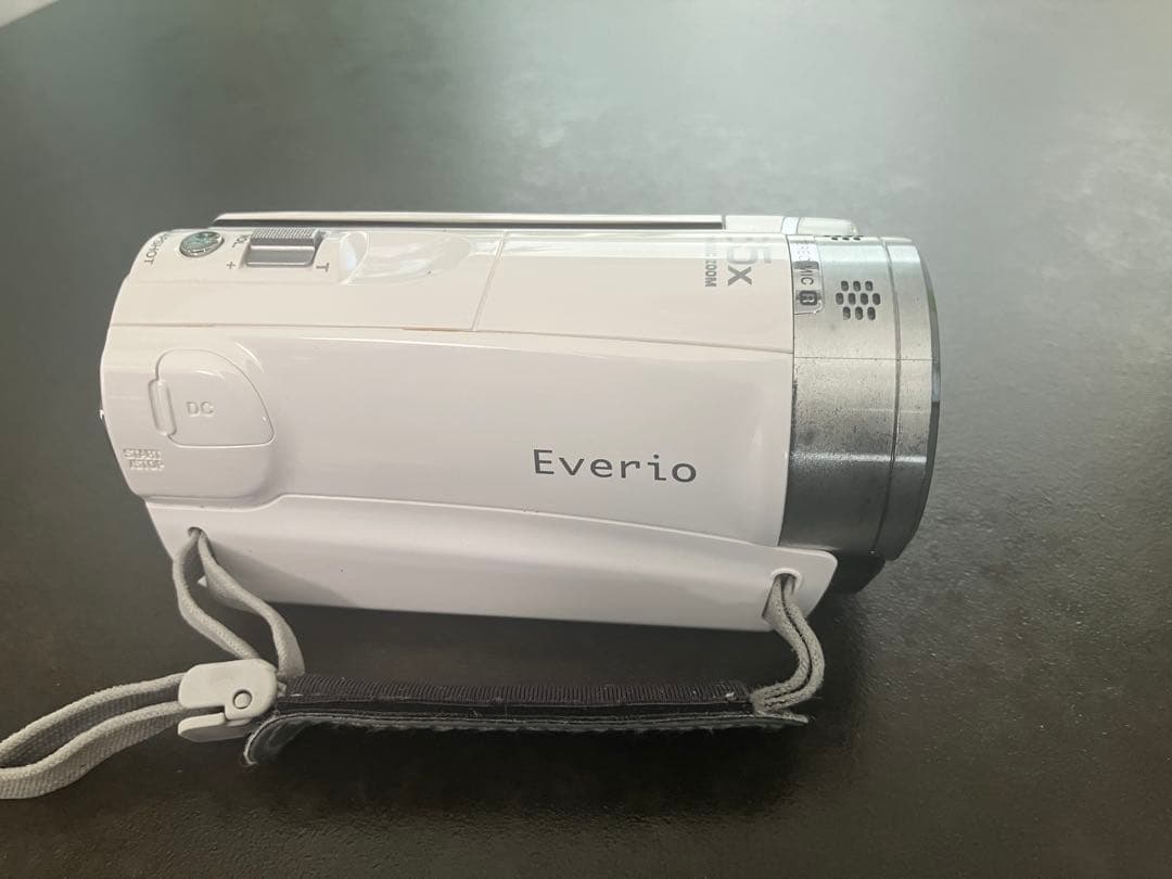 ケンウッド ハイビジョンメモリームービー Everio GZ-E565-W