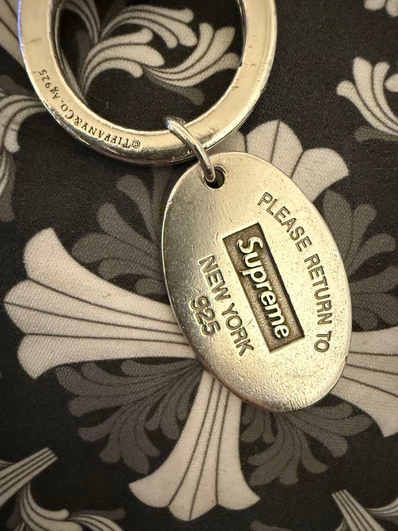 小物 Supreme Tiffany Oval Tag Keyring
