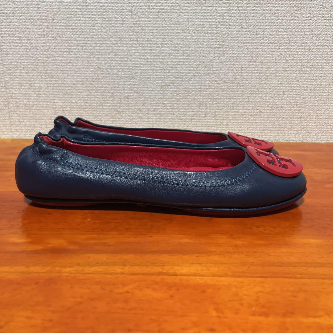 ❀美品 トリーバーチ 紺 ネイビー レッド 23cm 6 フラットシューズ