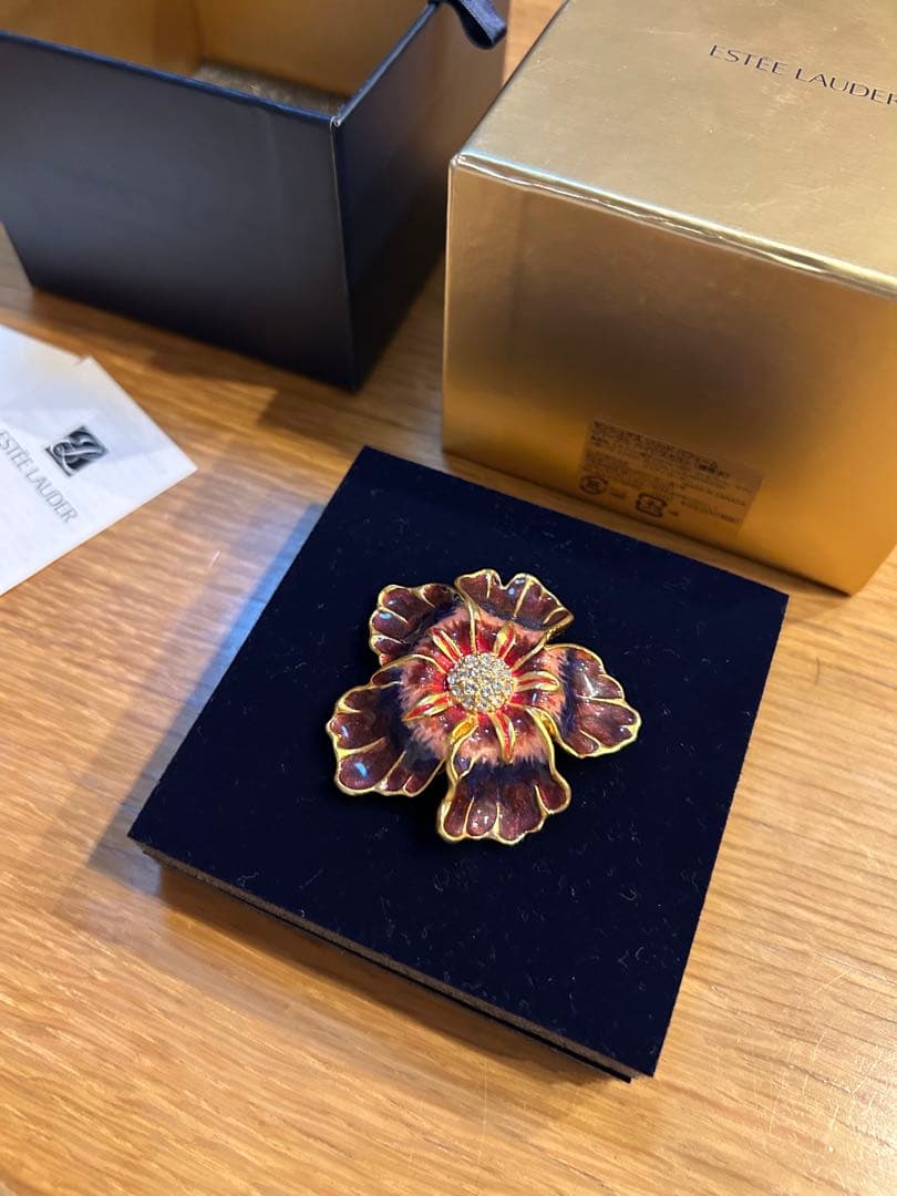 ESTEE LAUDER 練り香水　ハイビスカス