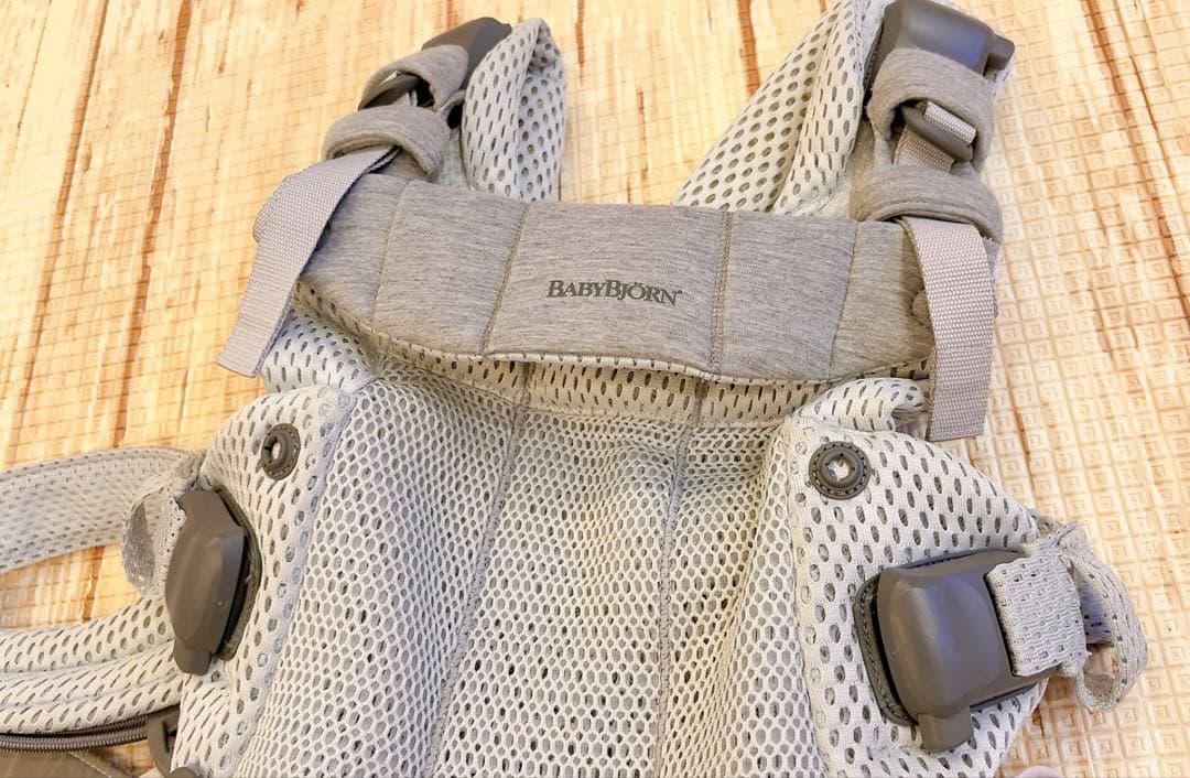 ベビービョルン★抱っこ紐ベビーキャリア HARMONY