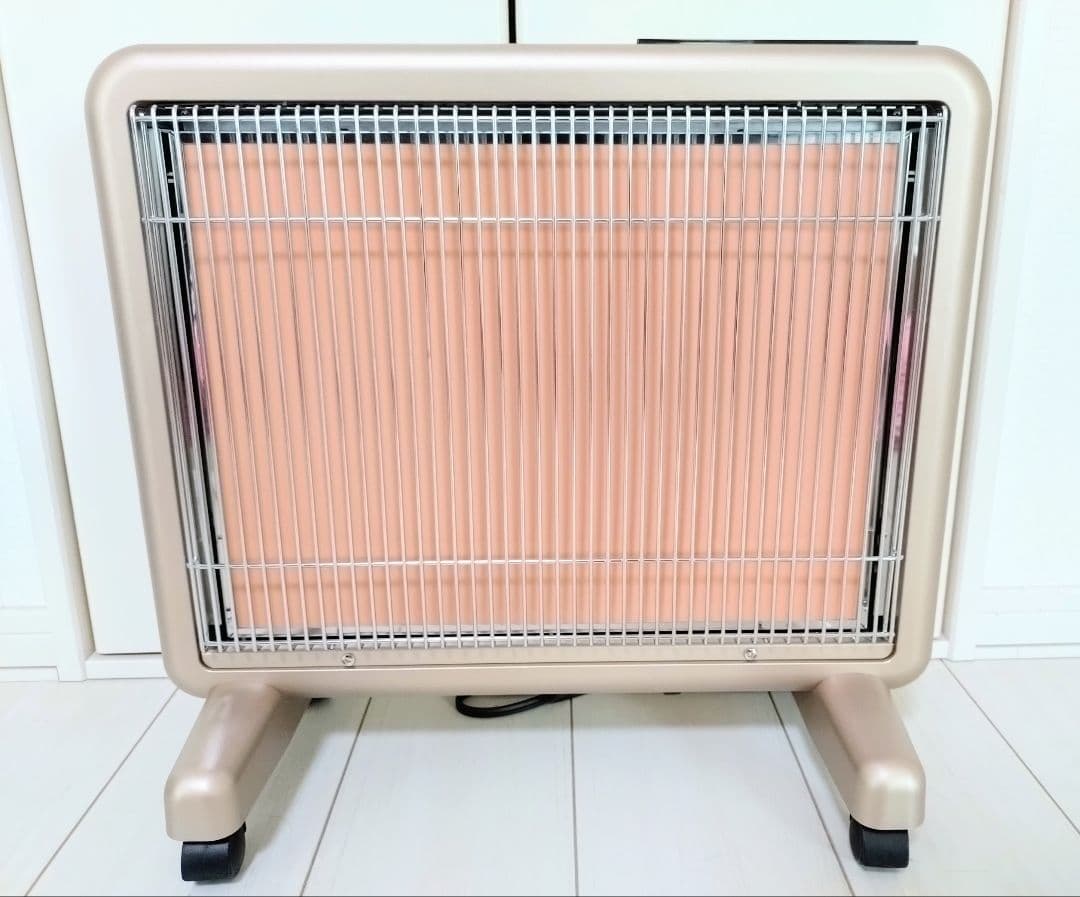 超美品　遠赤外線暖房器 サンルミエ E800L-TM3 パールゴールド