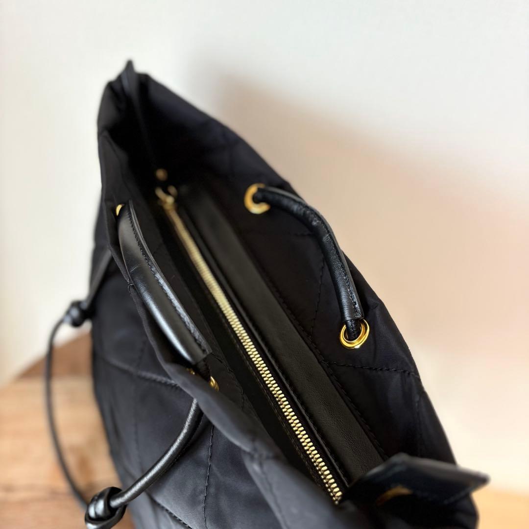 GIANNI CHIARINI キルティング ナイロントートバッグ ブラック