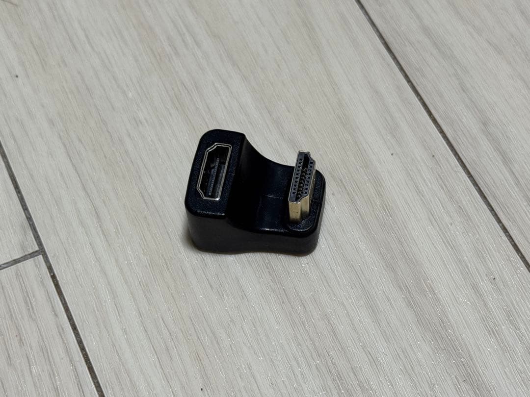 15.6インチ 4K モバイルディスプレイ