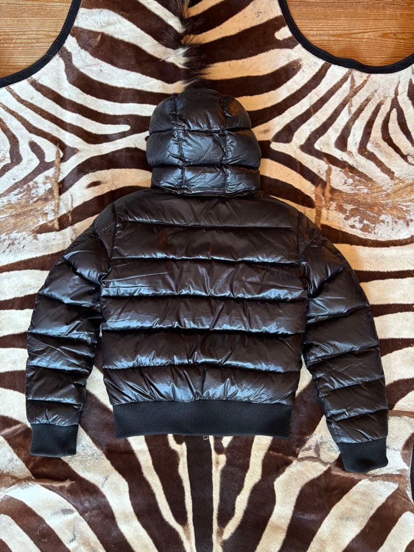 は*う様 MONCLER モンクレール　CESAR セザール　ダウンジャケット