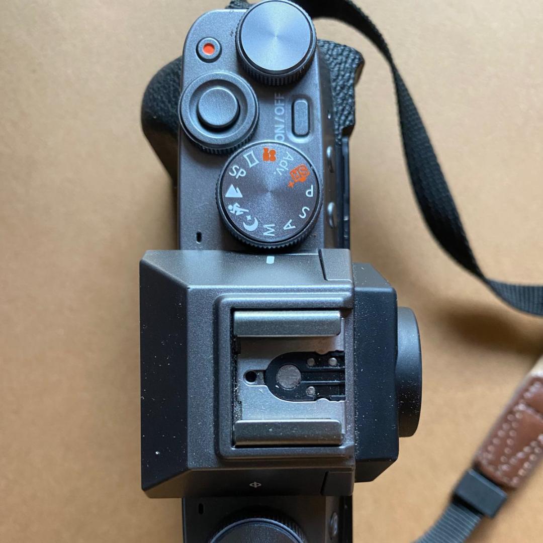 【美品】 FUJIFILM X-T200 レンズキット（XC15-45mm）