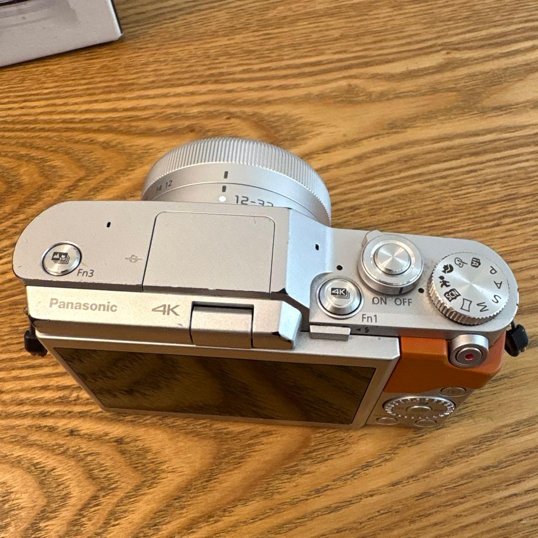 Panasonic LUMIX G DC-GF9 ダブルレンズキット