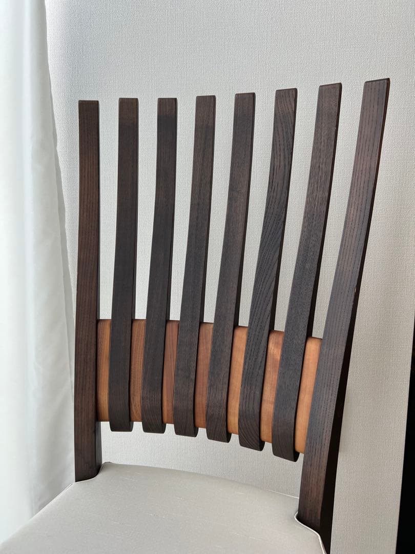 カリモク　モダン ダイニングチェア 1客