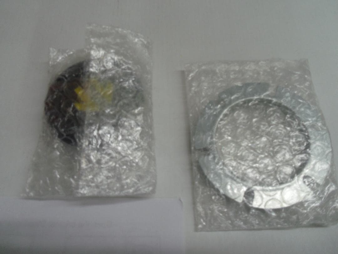 【未使用】momo プロトタイプ ステアリング ZHC-SWM002BK