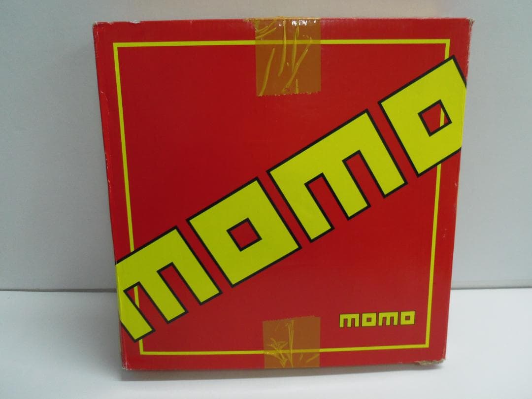 【未使用】momo プロトタイプ ステアリング ZHC-SWM002BK