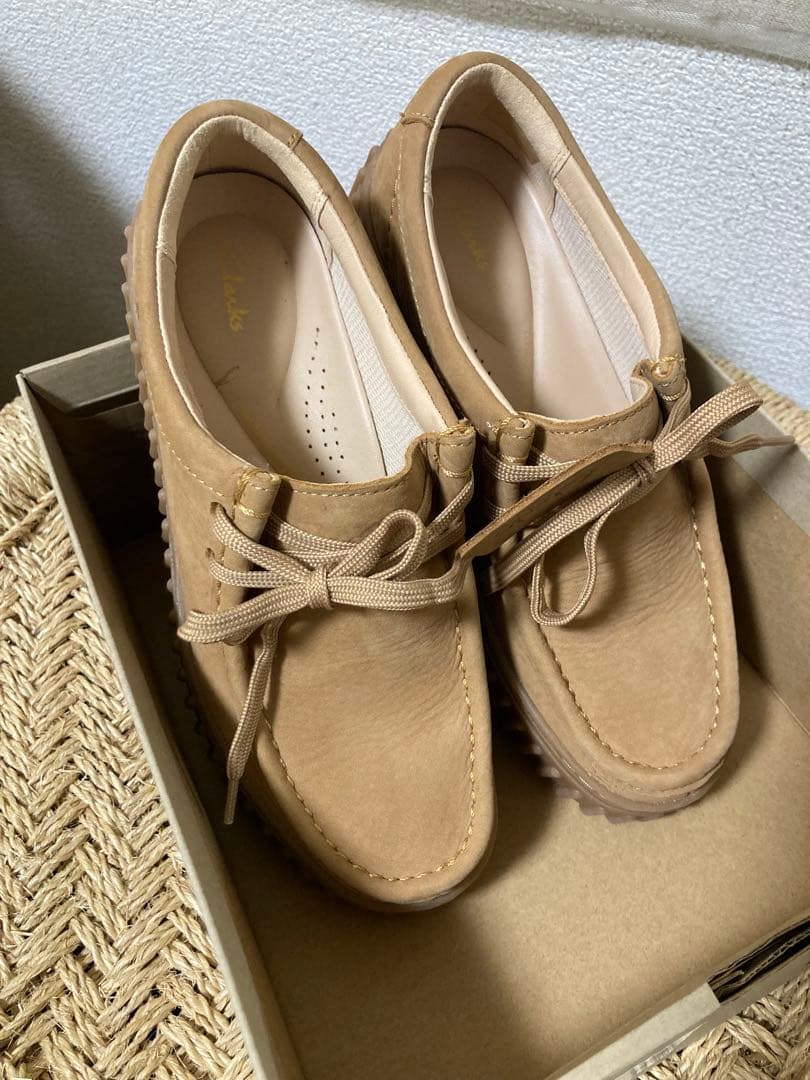 Clarks TorhillBee 厚底　モカシン　ベージュ