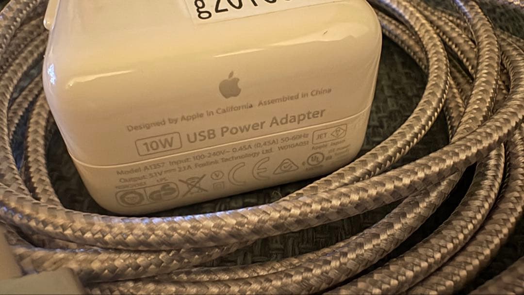 デ*ル様 iPad Air 2 128GB 中古普通　おまけつき