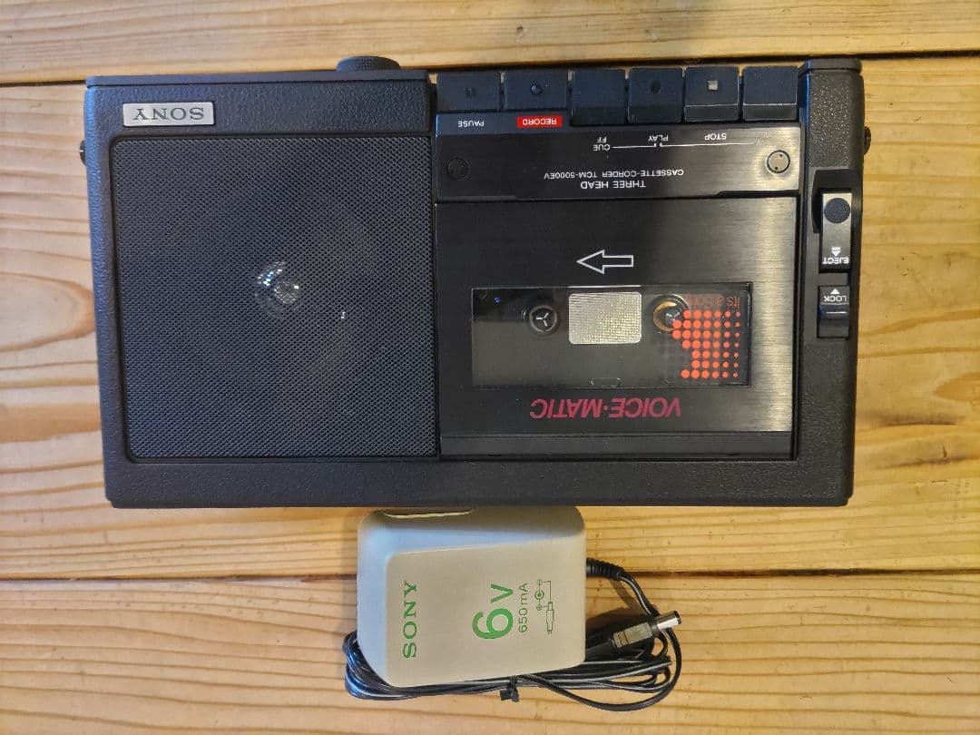 SONY TCM-5000EV ACアダプター　箱、付属品付　カセットプレーヤー