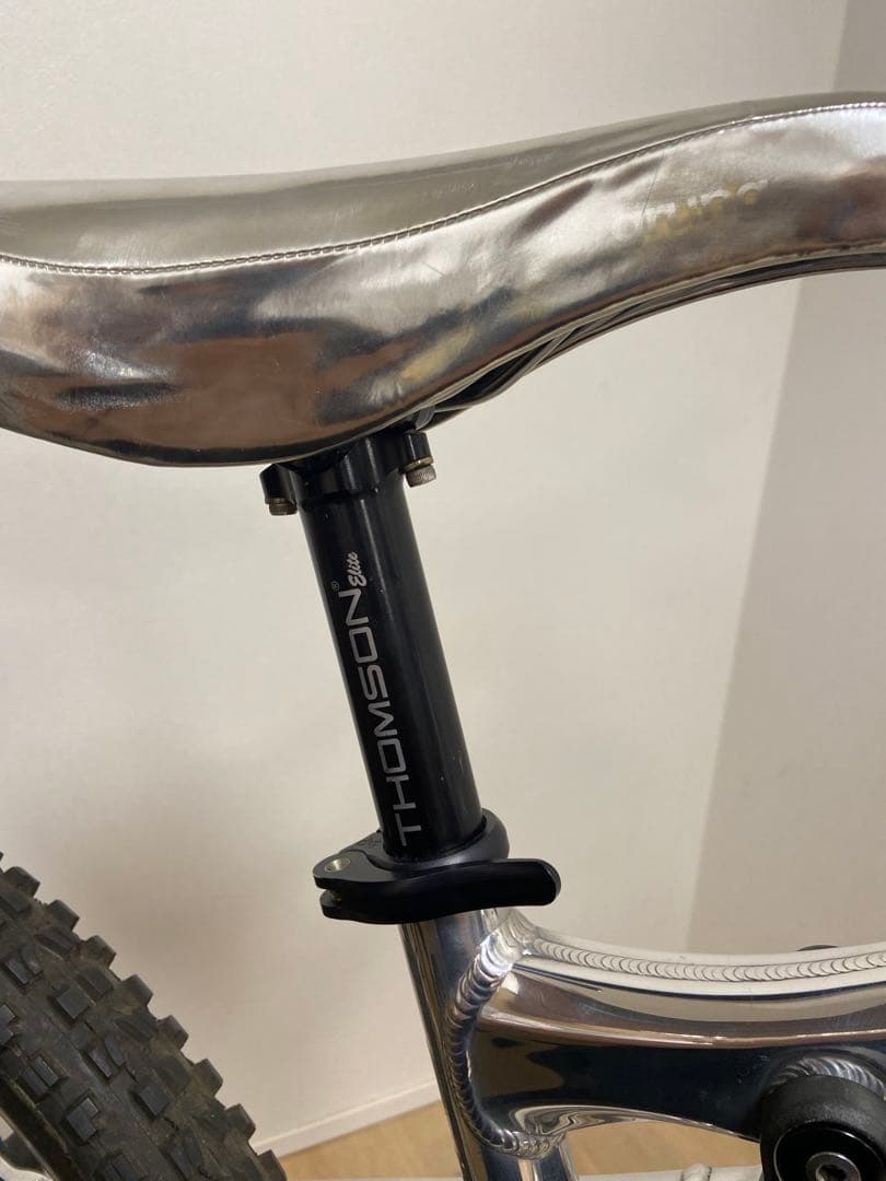 SANTA CRUZ NOMAD サンタクルーズ　ノマド　26インチ　Sサイズ