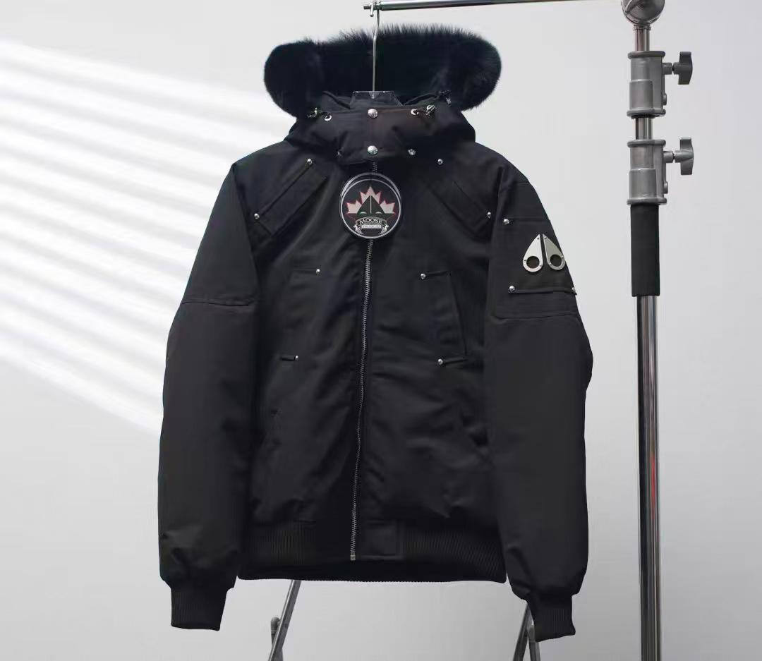 MOOSE KNUCKLESブラックダウンジャケット ファー付き