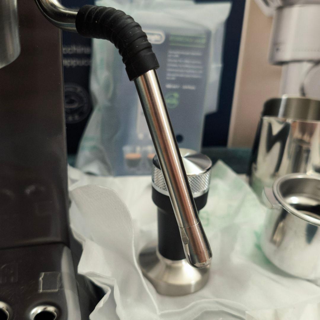 【美品】DeLonghi デディカ アルテ エスプレッソマシン EC885J