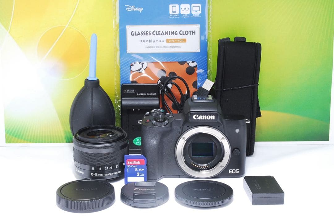 自撮りOK✨Wi-Fi搭載✨Canon EOS Kiss M レンズキット