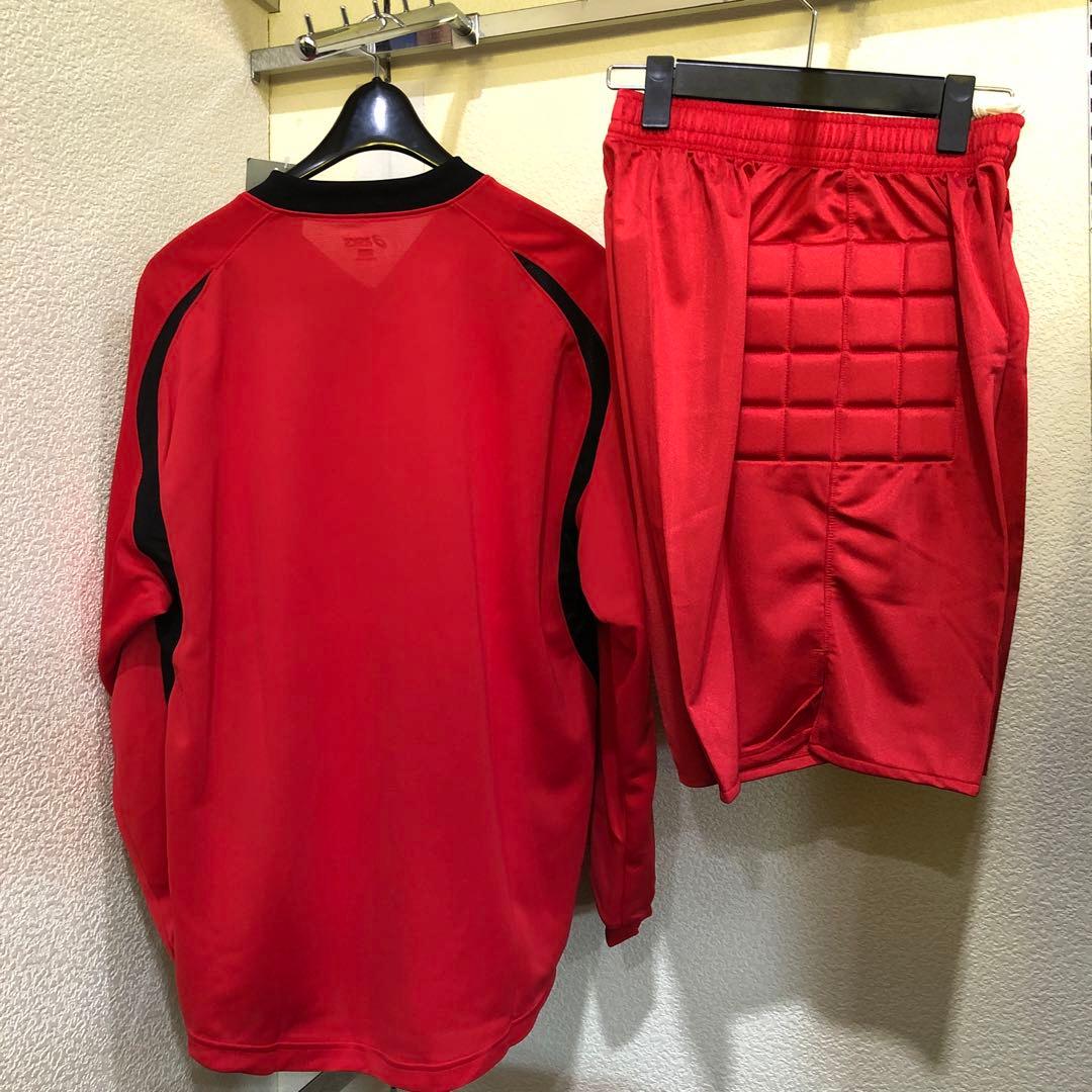サッカーアシックスＧＫユニフォーム上下新品