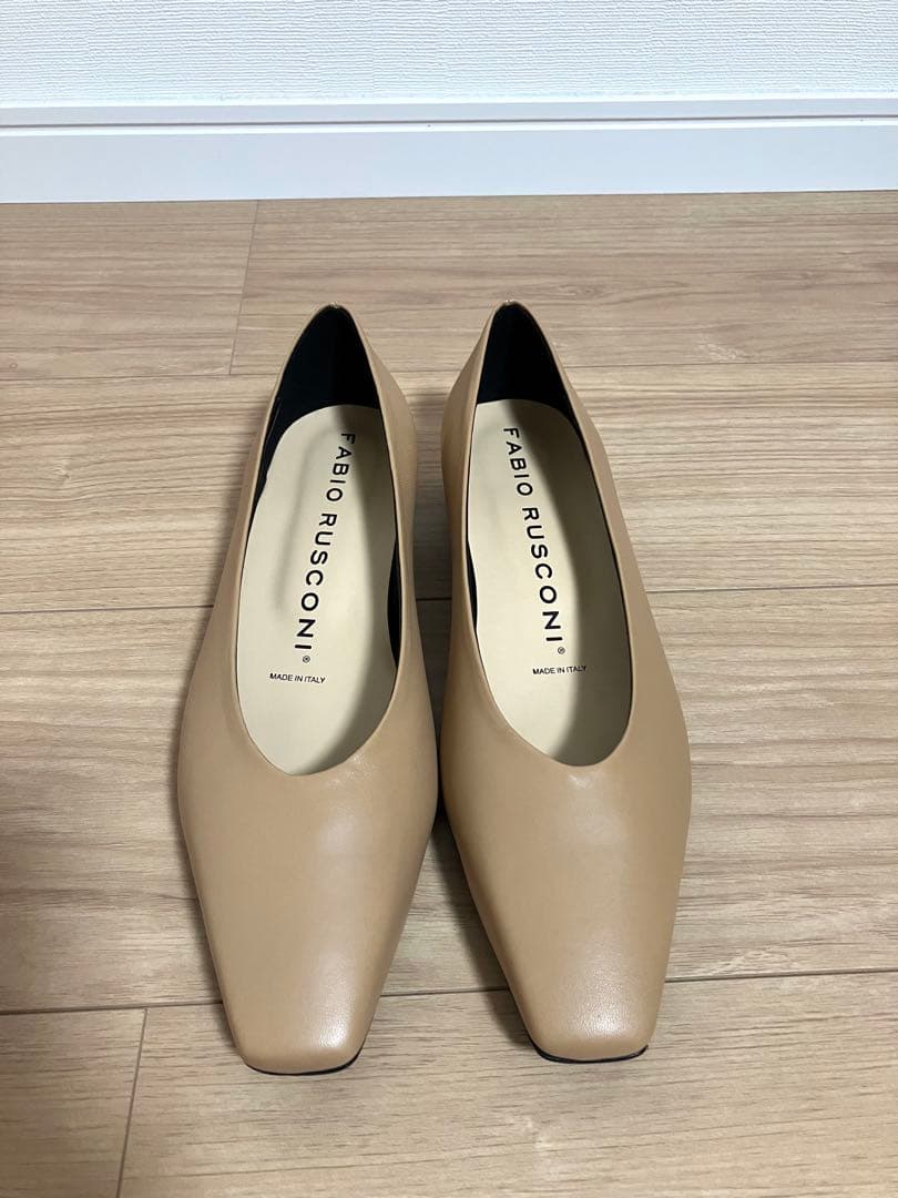 新品未使用　FABIO RUSCONI ベージュ フラットシューズ 37