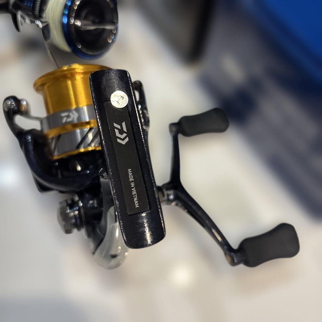 ダイワ 20レブロス LT3000S-CH-DH 21ネクサーブ C3000HG