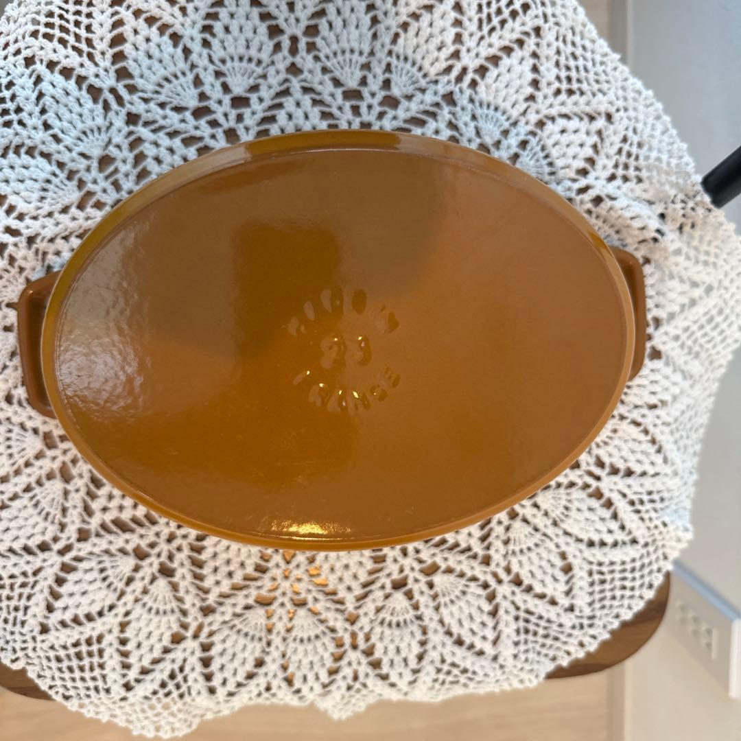 【美品】STAUB ストウブ ラココット オーバル 23cm マスタード 両手鍋